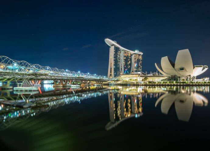 marina-bay-night-reflected-water marina-bay-night-reflected-water